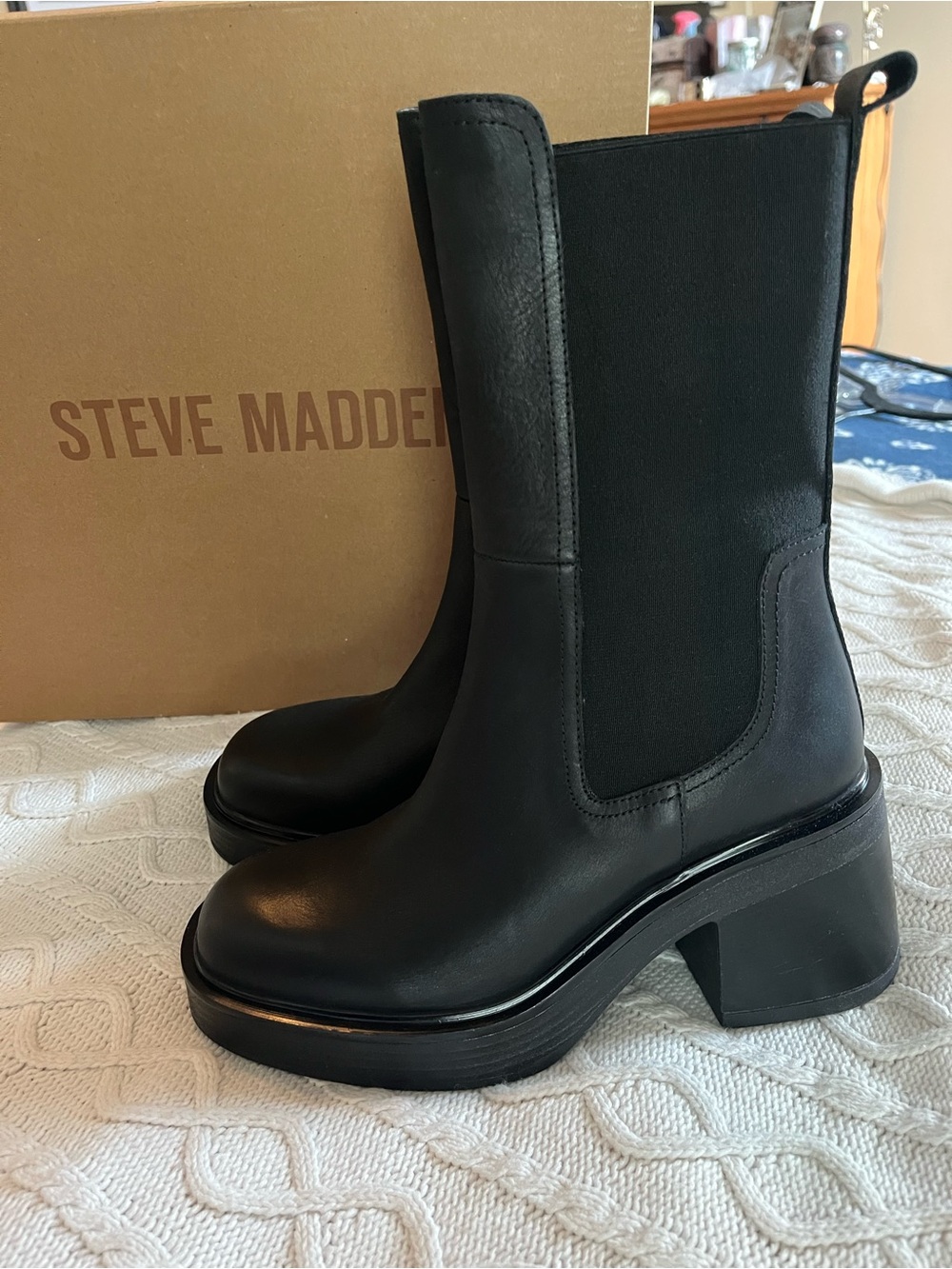 Steve Madden Women's Black 3 inch Flynn Leather Boots Various Sizes - Picture 2 of 13